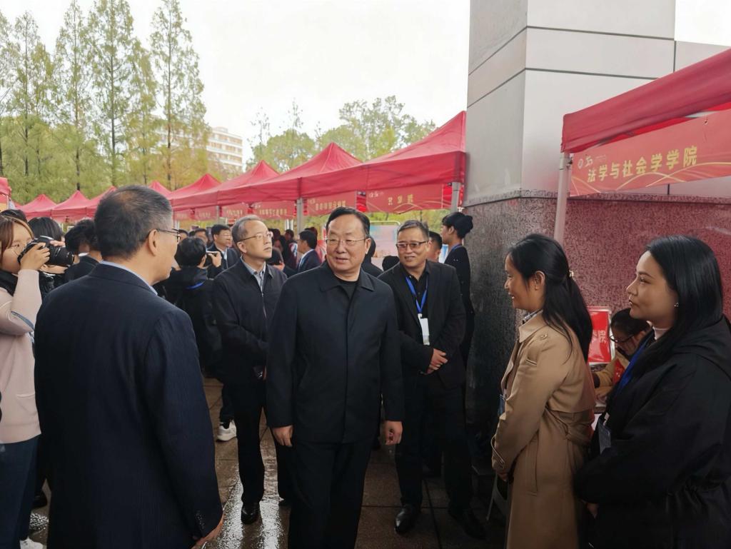 皇冠体体育官网