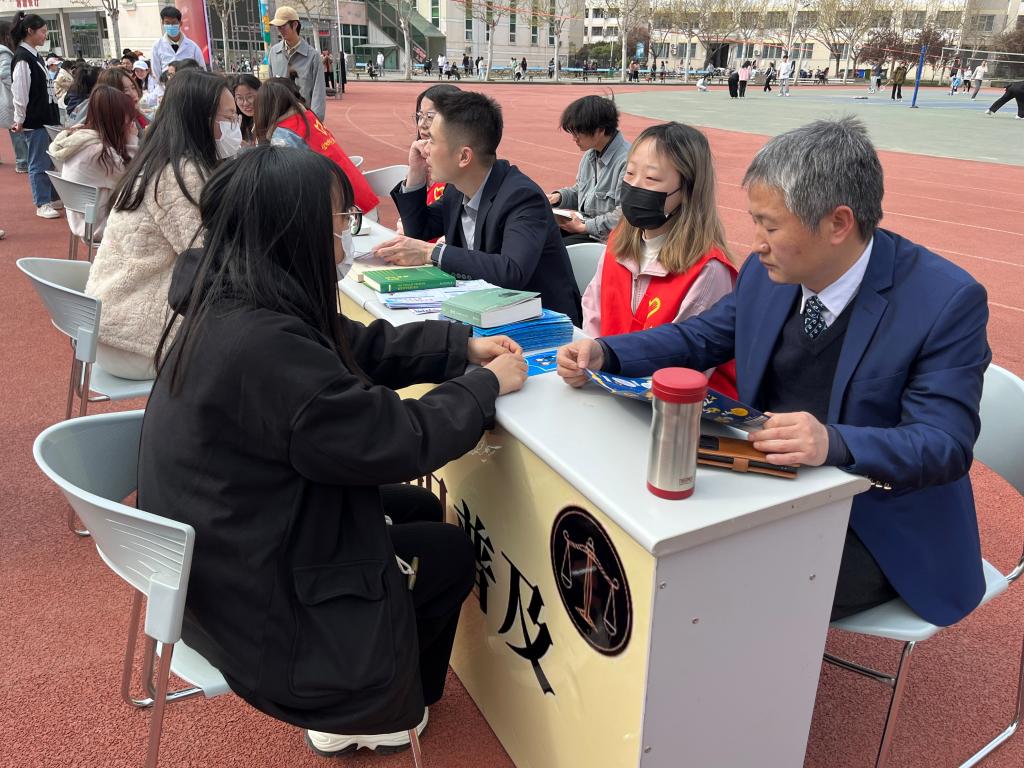 皇冠体体育官网