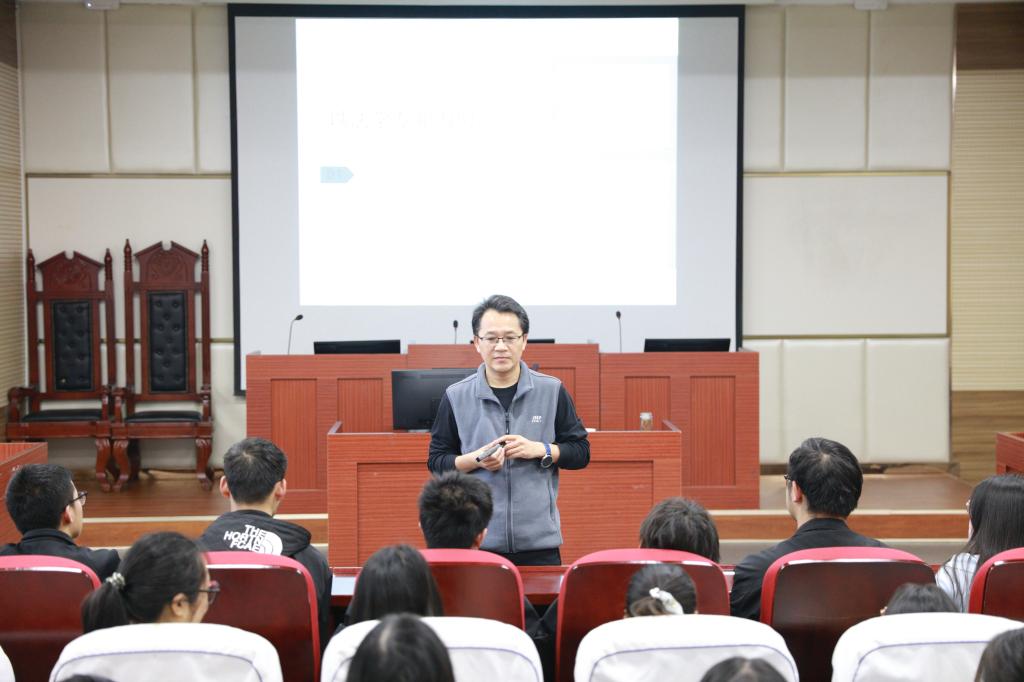 皇冠体体育官网