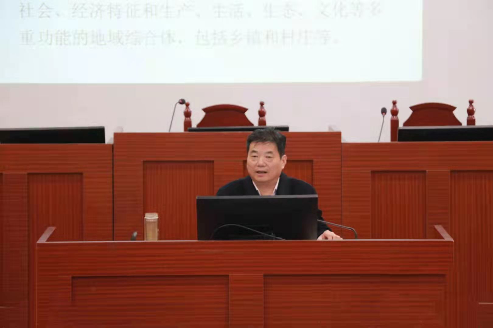 皇冠体体育官网