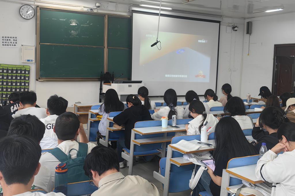1728F 皇冠体体育官网